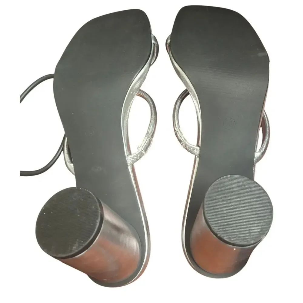 Arromic Womens Size 10 Silver 3.5